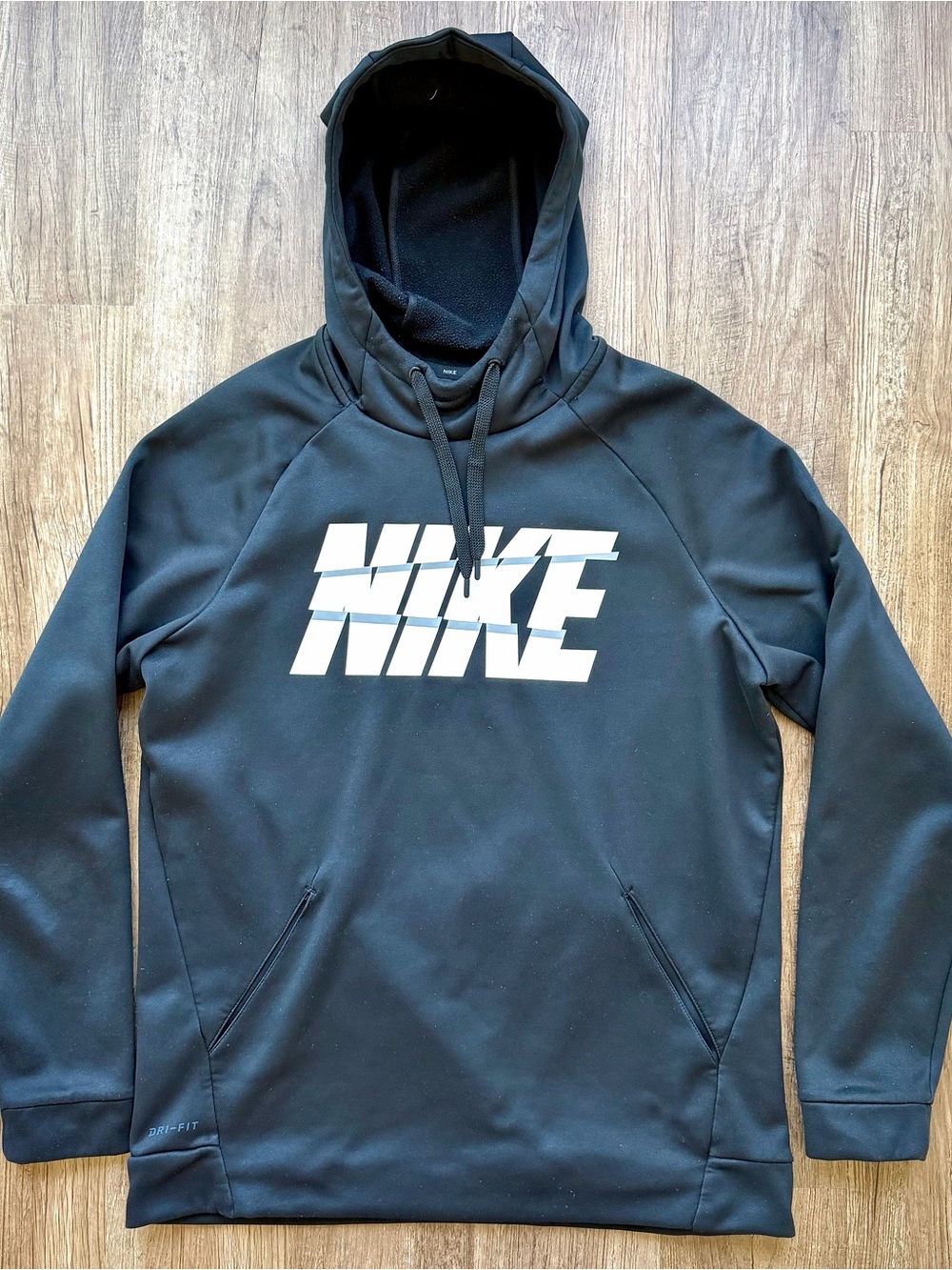 Nike Therma Dri-FIT GFX 3 Hoodie Black M CD7696-010